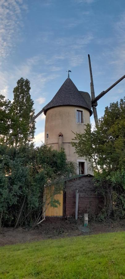 Villa Moulin A Vent Le Champ Du Trail Saint-Cyr-des-Gats Exterior foto